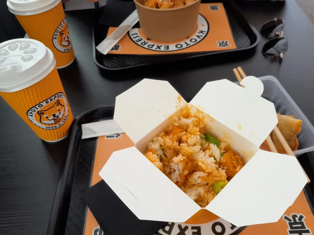 Riz Sauce Mangue Piquante Poulet Croustillant